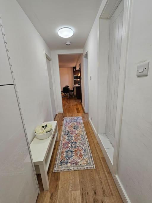 Comfortable Two Bedroom Flat Brighton Bagian luar foto