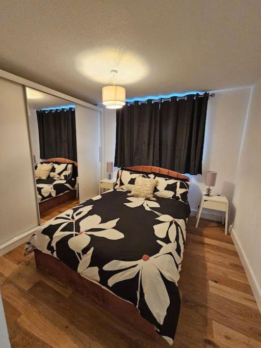 Comfortable Two Bedroom Flat Brighton Bagian luar foto