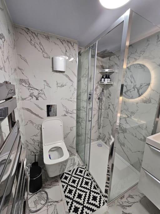 Comfortable Two Bedroom Flat Brighton Bagian luar foto