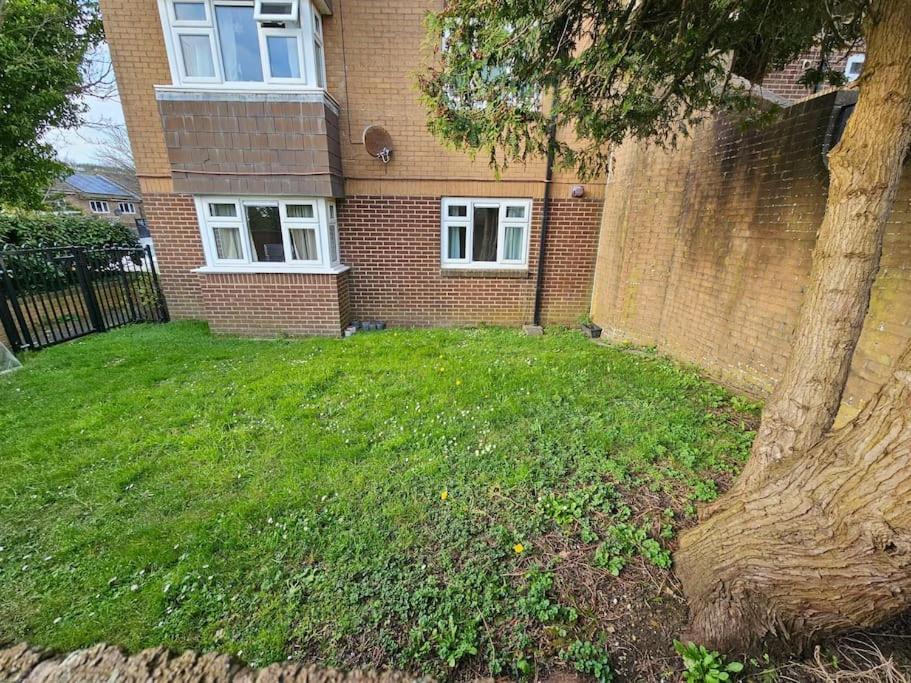 Comfortable Two Bedroom Flat Brighton Bagian luar foto